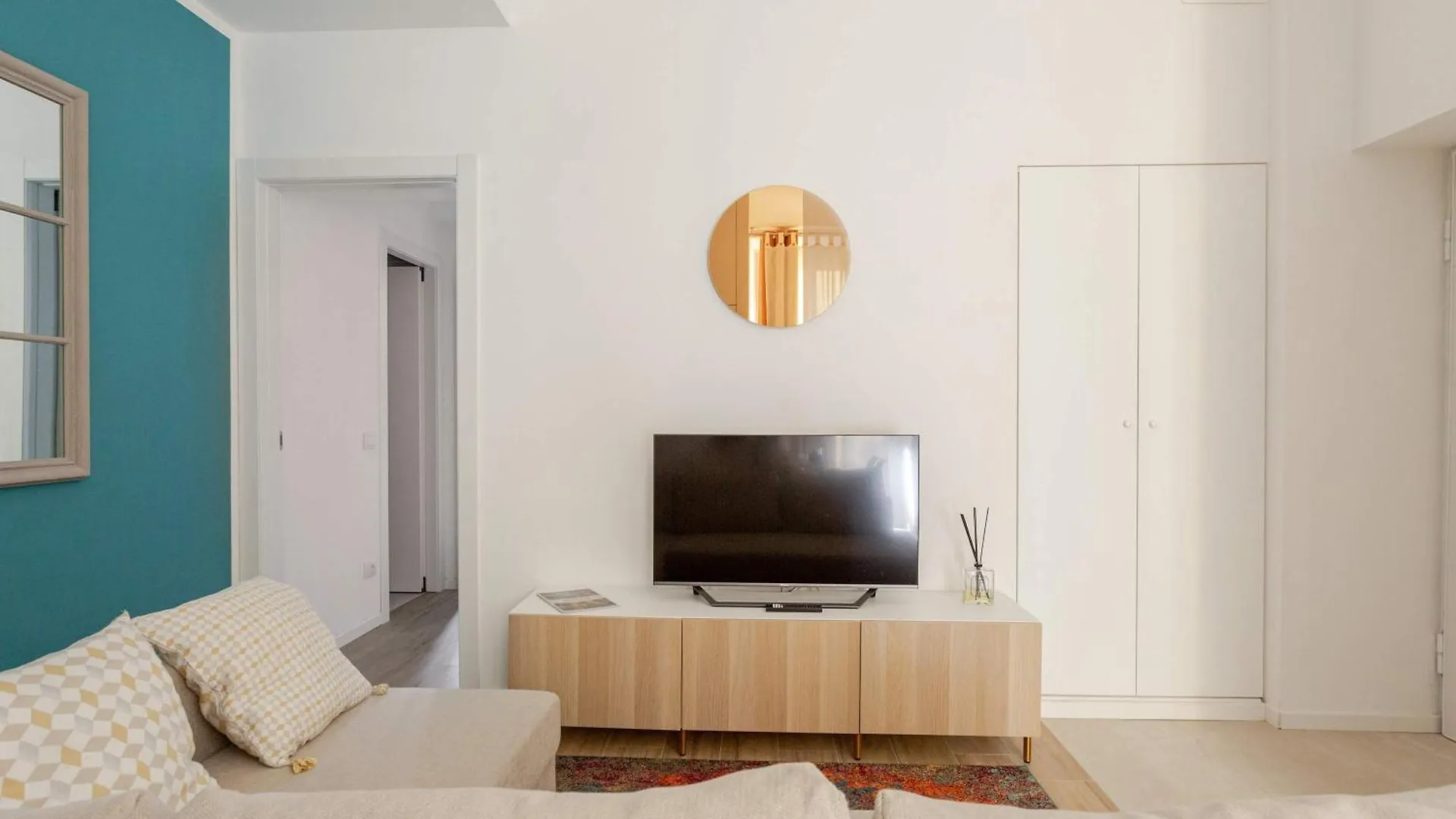 Buenos Aires View In Milan Apartment